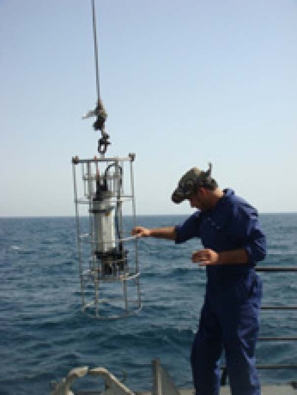 Measurement of physical water parameters using a CTD instrument